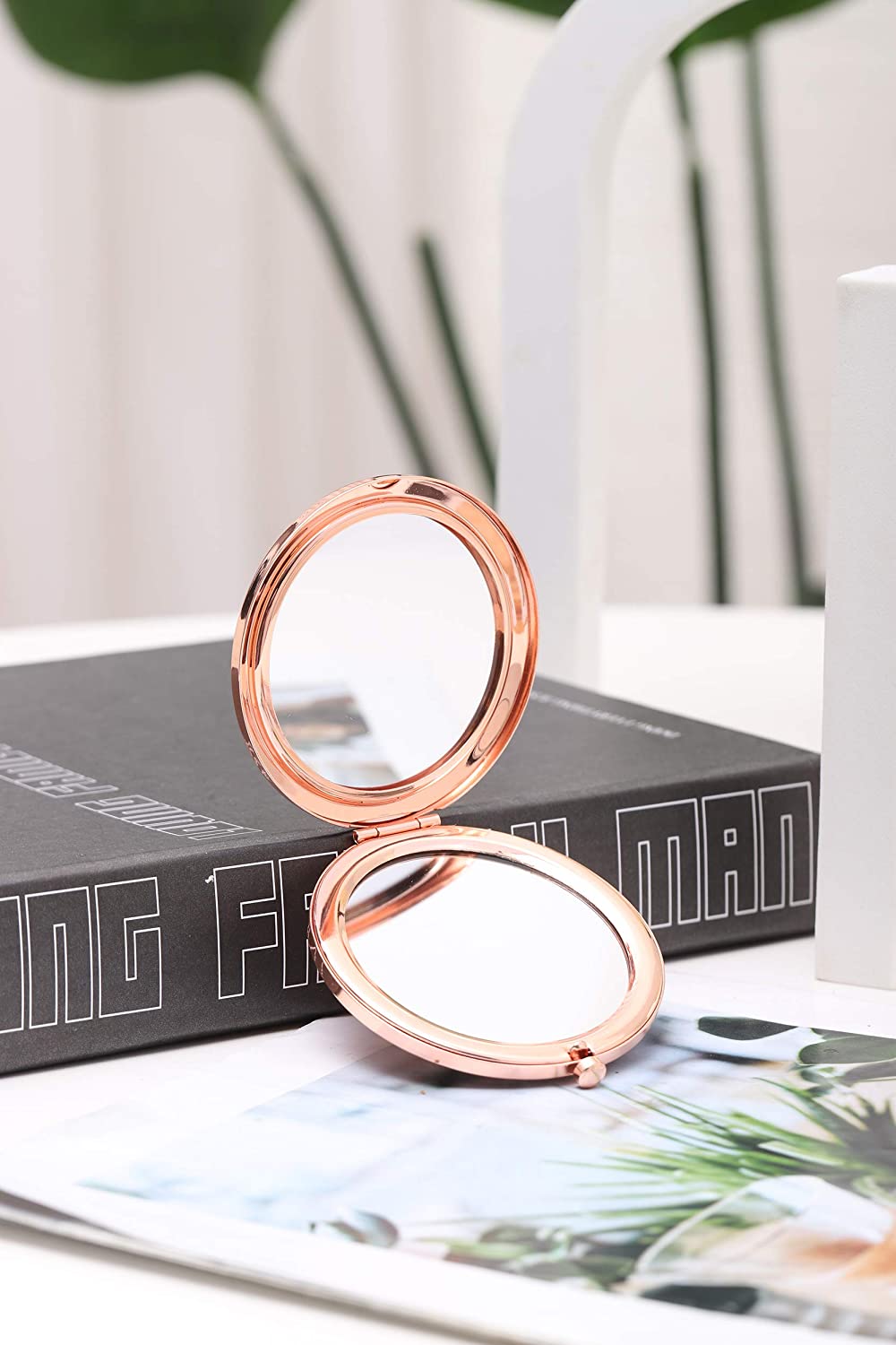Magnifying Compact Cosmetic Mirror 2.75 Inch Round Pocket Makeup Mirror Handheld